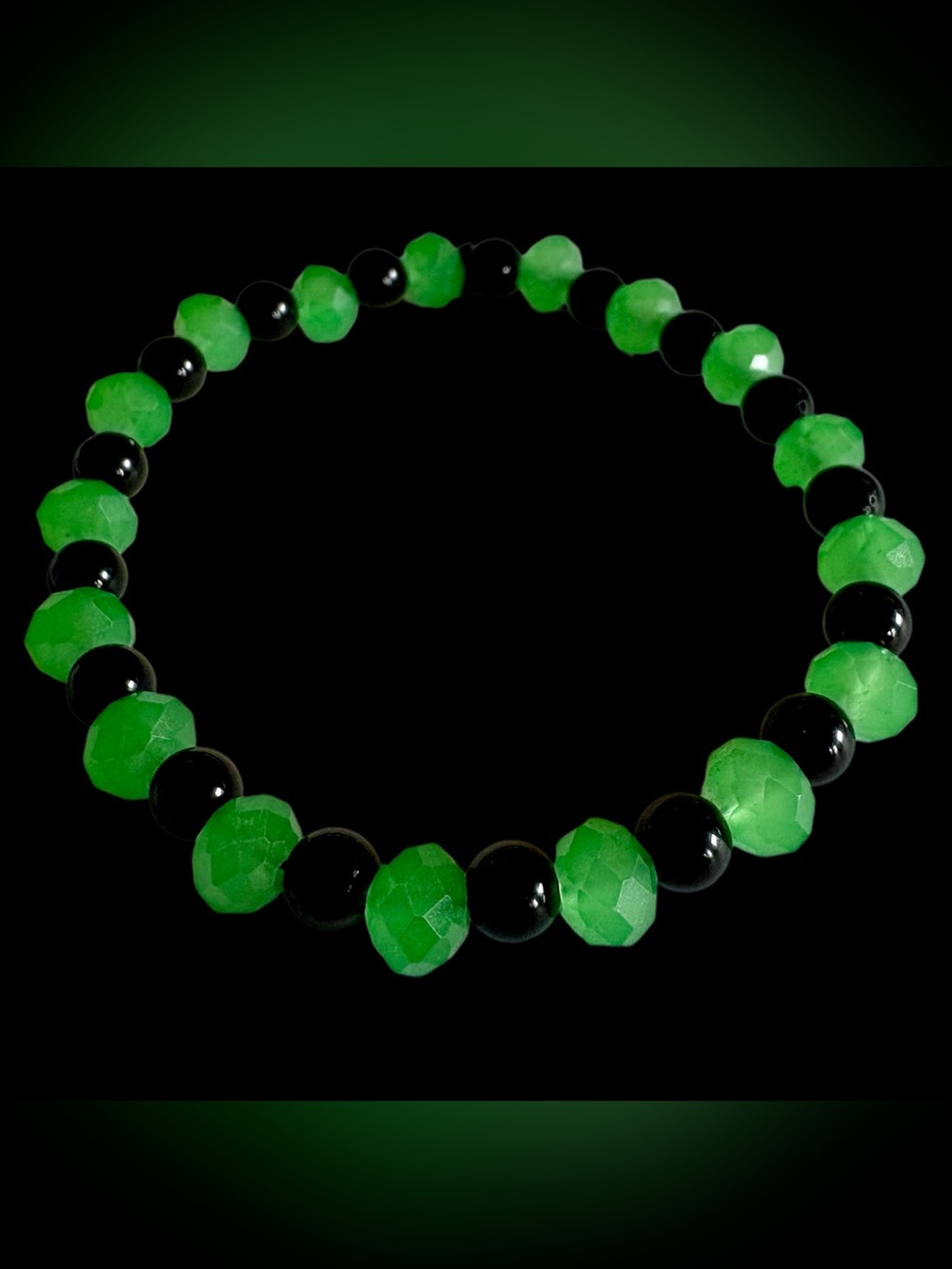 Handmade Green and Black Faceted Bead Stretch Bracelet